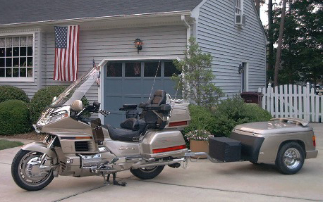 Custom color-matched motorcycle trailer